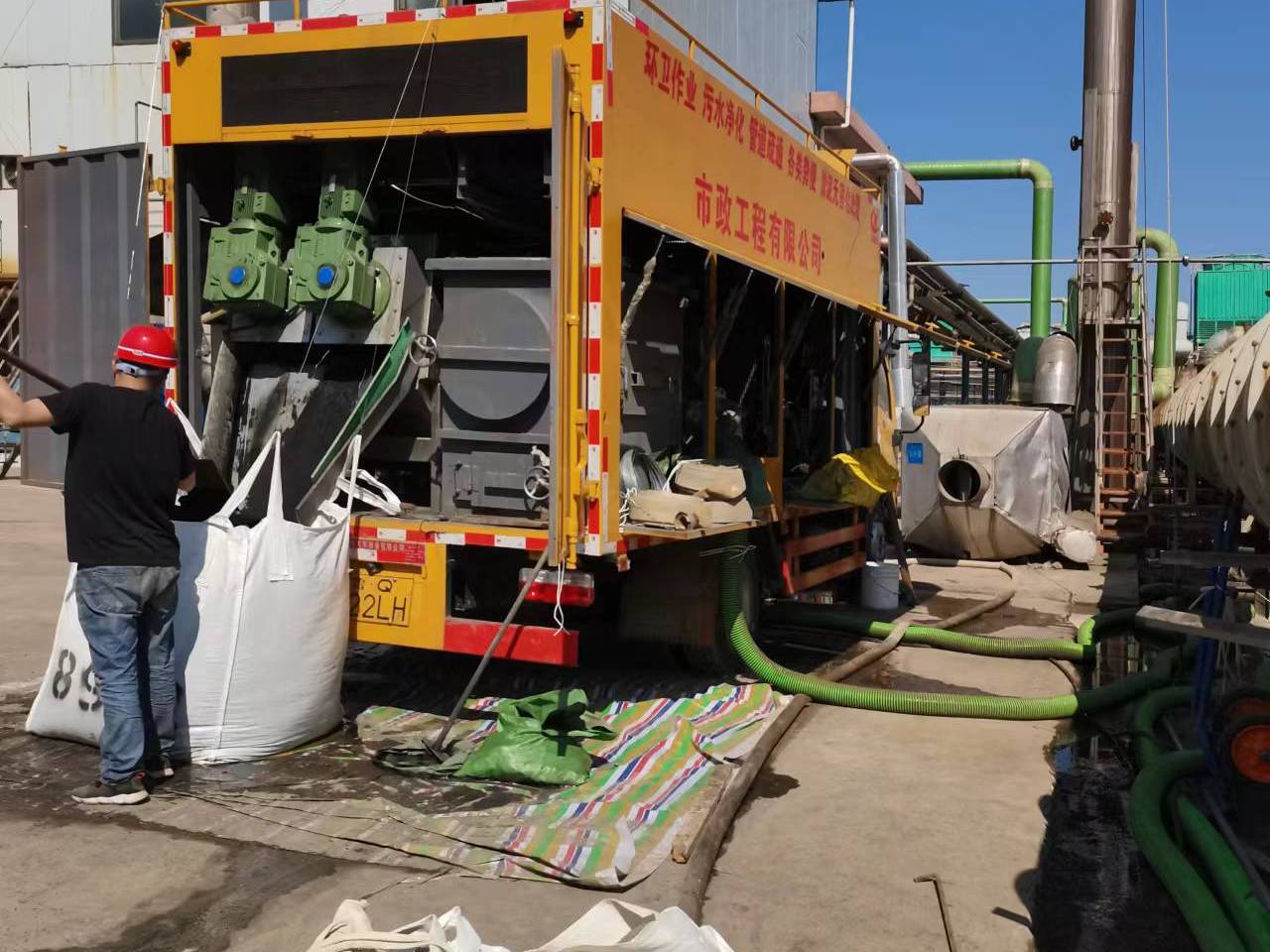 福海淤泥压干处理